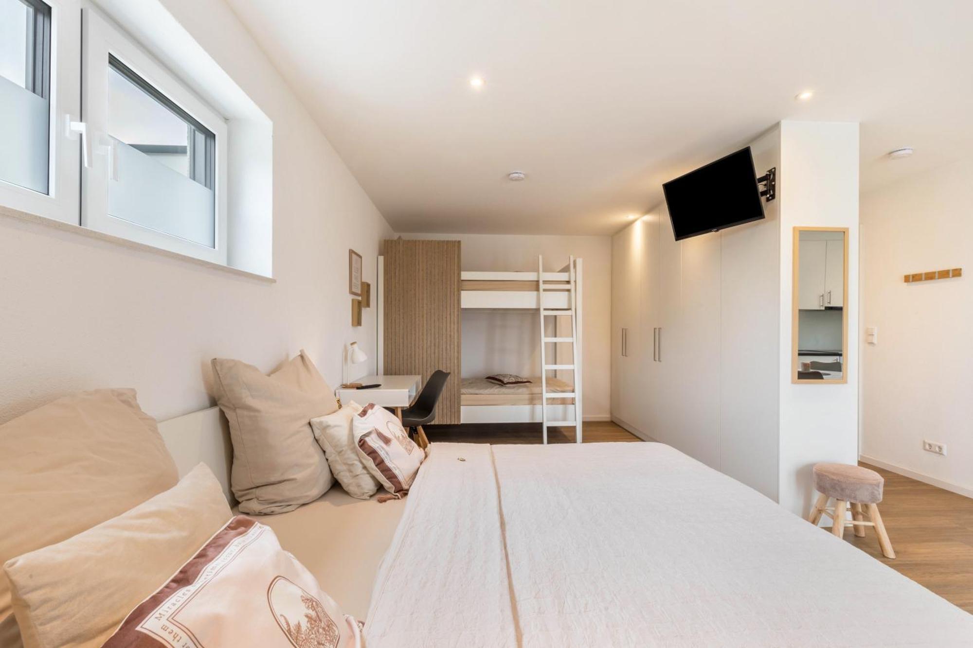 Studio 2 Parkside Apartments Günzburg Екстериор снимка