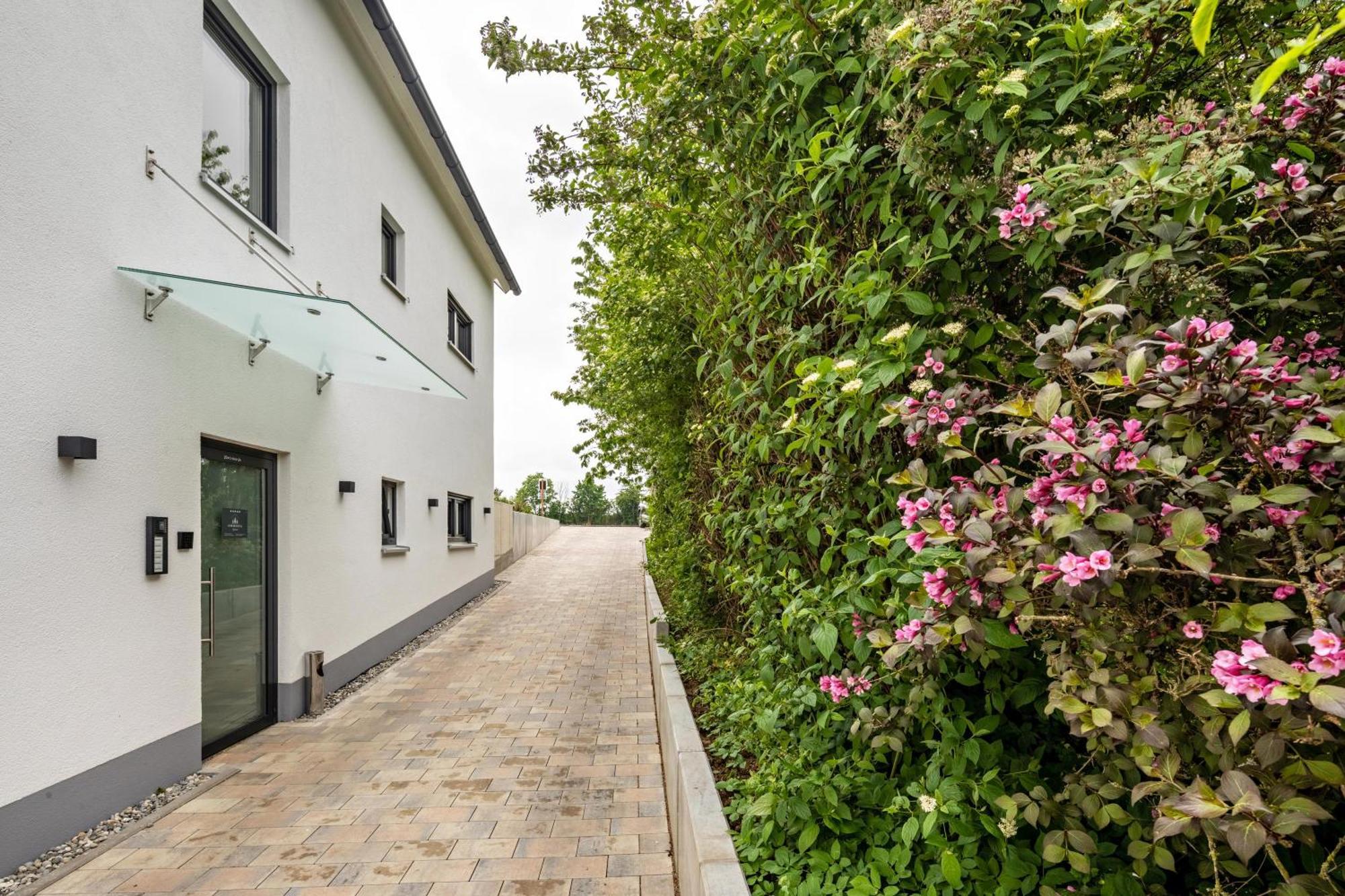 Studio 2 Parkside Apartments Günzburg Екстериор снимка